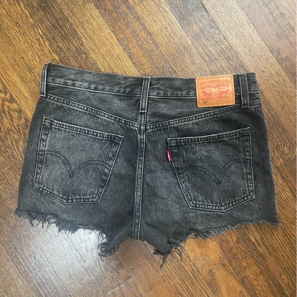 Levi’s 501 high-waisted denim shorts